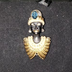 Vintage Ciner Blackamoor brooch